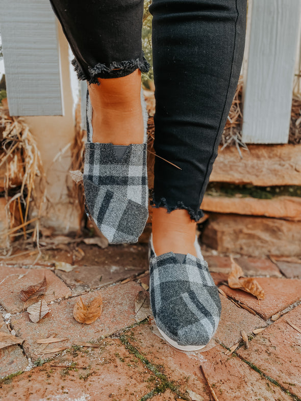 TOMS Black Plaid Cozy Faux Fur Alpargata