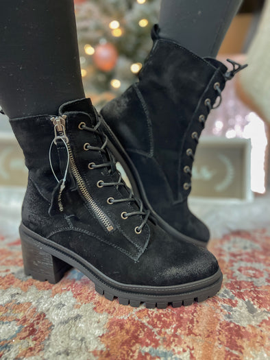 The Harmony Boot in Black