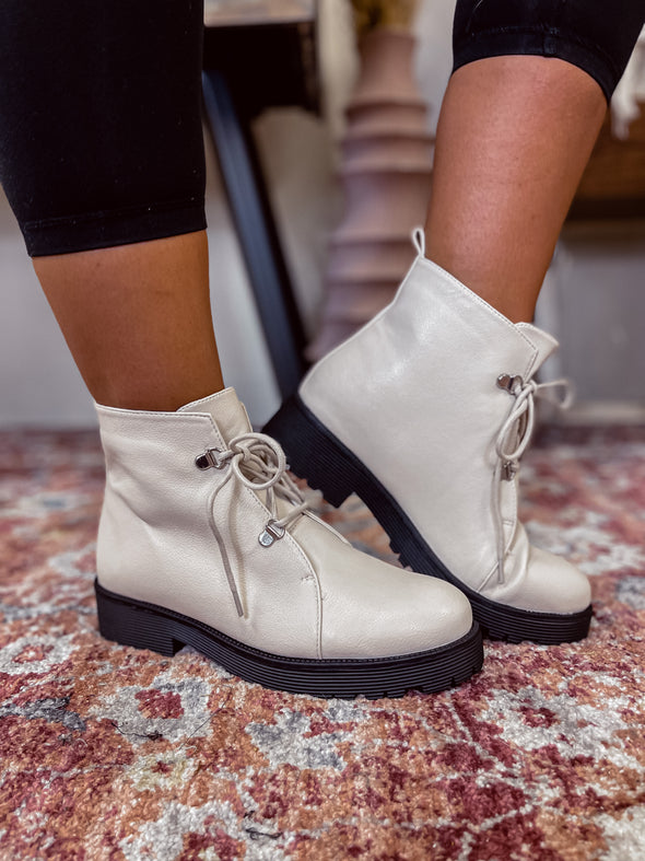 Matisse Bone Milly Lace Up Boot