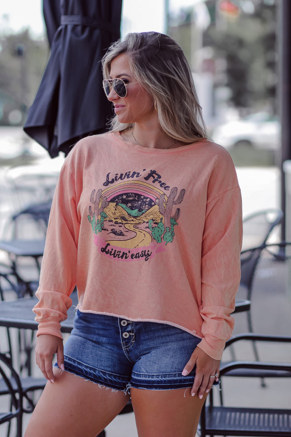 Coral Livin' Free Graphic Cropped Pullover