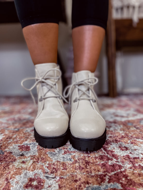 Matisse Bone Milly Lace Up Boot