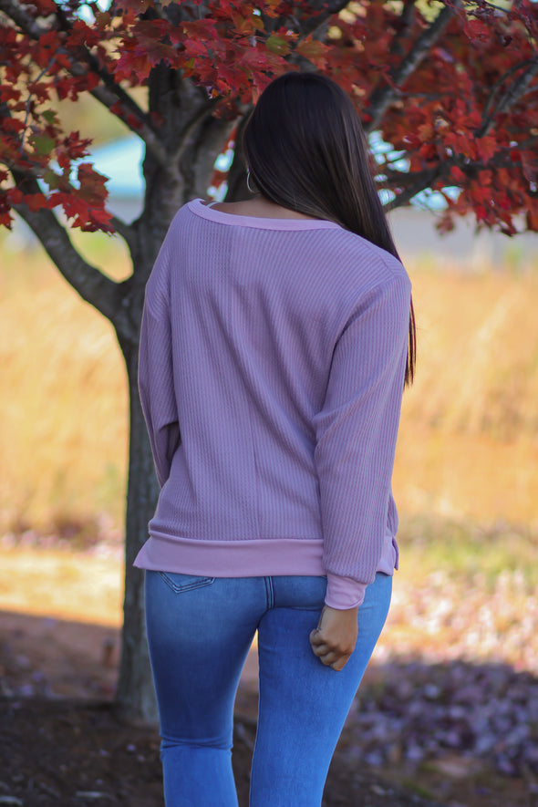 Mauve Waffle Knit Contrast V Neck Top In Regular & Curvy