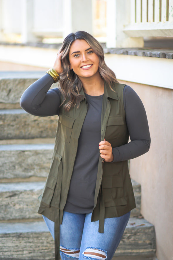 Olive Lightweight Utility Vest In Regular & Curvy