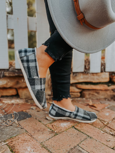 TOMS Black Plaid Cozy Faux Fur Alpargata